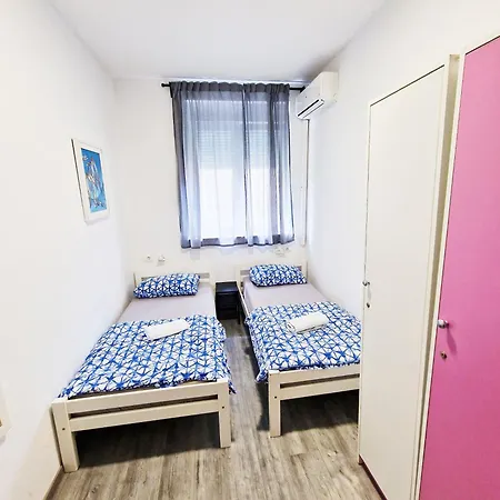 Center * Split